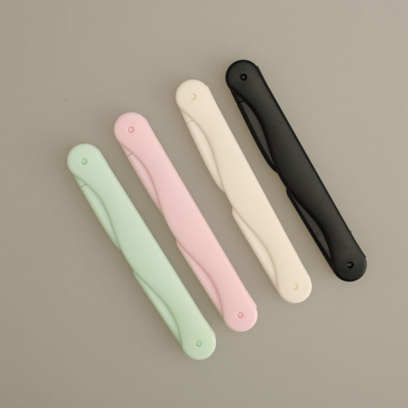 Juoda sulankstoma antakių kirpimo mašinėlė su šukomis mikro ašmenimis Saugumo apsauga Antakių grandiklis Grožio įrankiai Antakių skustuvas veido skustuvas