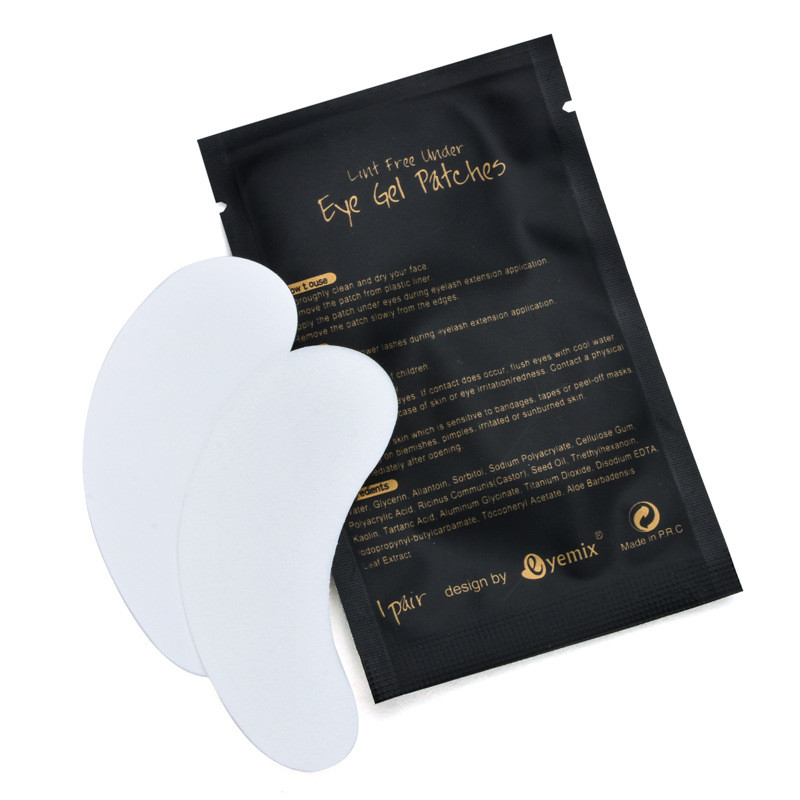 100 pāri bez plūksnām zem acīm želejveida spilventiņi Mitrinoši acu papīra plāksteri uzpotētas skropstas, pieaudzētas acu uzgaļi Uzlīmes ietīšanas grima rīks