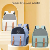 Karsti pārdodamu daudzfunkcionālu suņu somu mājdzīvniekam, kas izņemts no kastes, var uzglabāt pārnēsājamus āra kaķu un suņu piederumus.