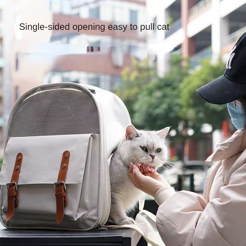 Karsti pārdodamu daudzfunkcionālu suņu somu mājdzīvniekam, kas izņemts no kastes, var uzglabāt pārnēsājamus āra kaķu un suņu piederumus.