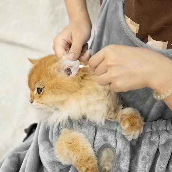 Kaķu pārnēsāšanas priekšauts ar caurumiem Āra ceļojumi Mazie kaķu suņi Iekarināma krūšu soma guļamkabata Ziemas plīša mājdzīvnieku somiņa