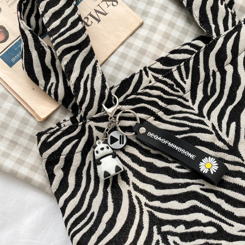 Vintage sieviešu plecu soma Radoša Zebras svītras Audekla rokassomas Lielas ietilpības padušu soma Sieviešu ceļojumu iepirkumu somas