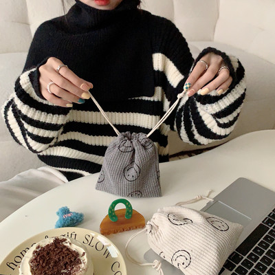 Jauki ziedu velveta maza monētu maciņa aukliņu soma Rokassomas Sievietēm Rotaslietas Lūpu krāsa Kosmētika Bagāžas virve uzglabāšanas maisiņš, auklas soma