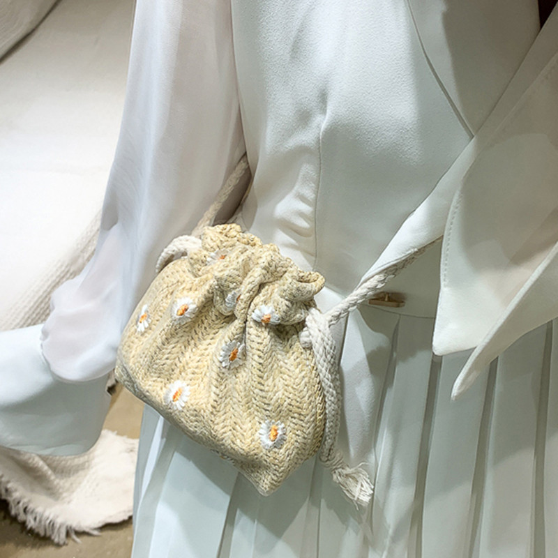 Šiaudų pynimo kibiras Krepšiai Retro mini rankinė ant pečių rotango moterims Vasaros paplūdimio pečių krepšiai Rankinės Dėžutės Kasdieninės rankinės