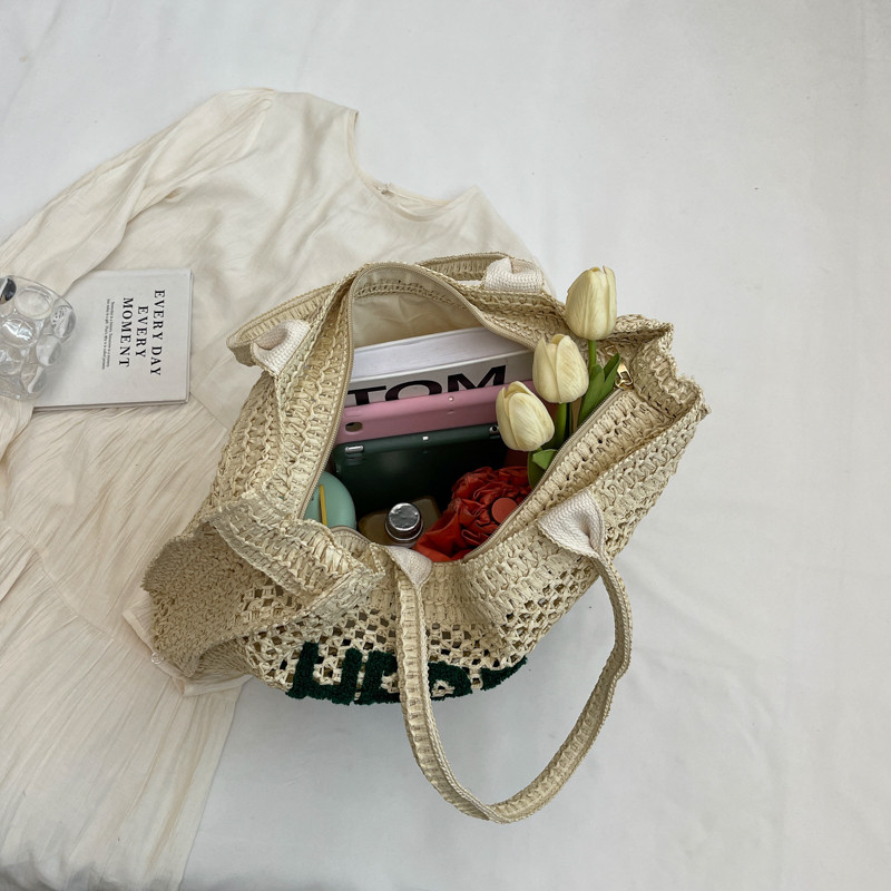 LEFTSIDE Vasaras vēstuļu dizains Sievietēm austa salmu plecu soma 2024. g. lielas pludmales somas, rokām darināta sieviešu liela ietilpības rokassoma