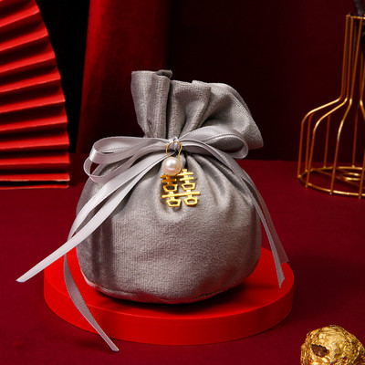 Samta rotaslietu futrālis Retro ballīšu aksesuāri Samta aukliņu soma Retro modes rotaslietu iepakojums Kāzu labvēlības konfekšu soma