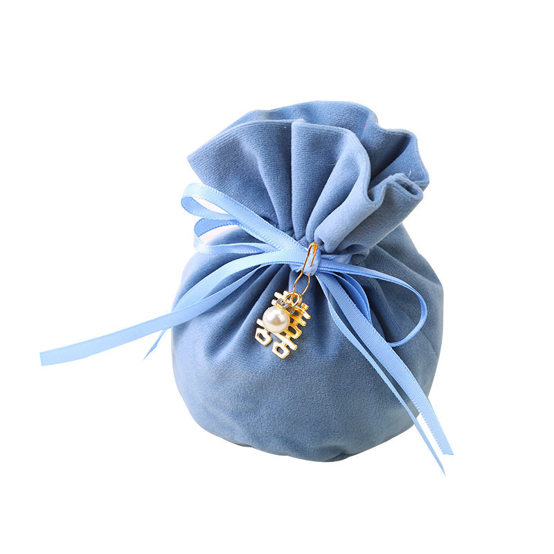 Samta rotaslietu futrālis Retro ballīšu aksesuāri Samta aukliņu soma Retro modes rotaslietu iepakojums Kāzu labvēlības konfekšu soma