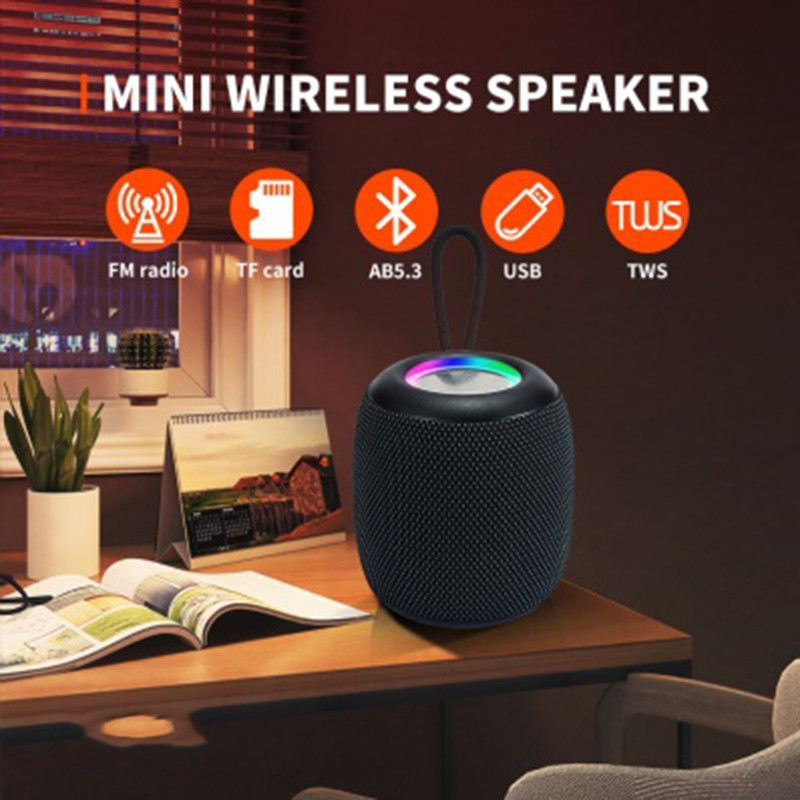 Ekskluzivni mali prijenosni zvučnik RGB svjetlo bežični Bluetooth Hifi bas vanjski subwoofer glazbeni player kompatibilan TF kartica FM