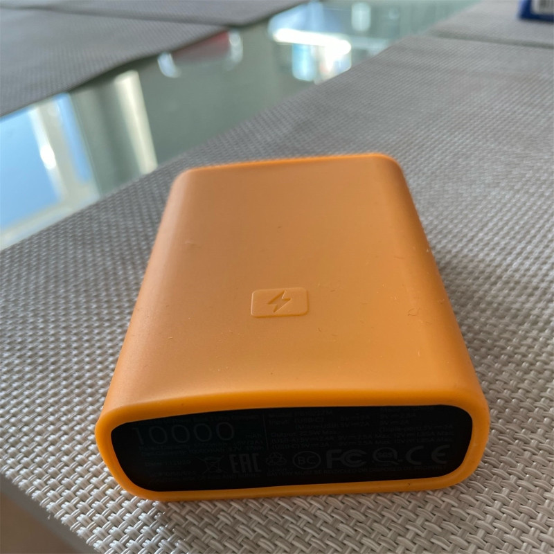 Szilikon védőburkolat a Powerbank 10000mAh PB1022ZM zsebverzióhoz