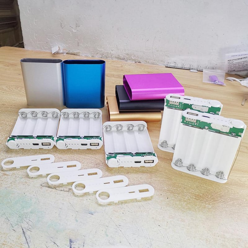 Univerzalno kućište za baterije Uklonjivo kućište za napajanje mobilnog uređaja Visoka stopa konverzije Kućište za baterije bez lemljenja
