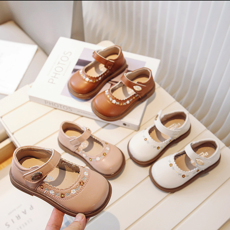 Плитки сладки детски кожени обувки Mary Janes с бродерия на цветя за малко момиченце Три цвята Удобни детски обувки с примка на кука 21-30