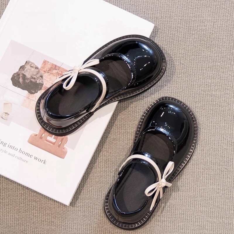 Модни училищни обувки за момичета Детски модни пачуърк обувки за принцеса с панделка Детски плитки кожени обувки Mary Janes за малко дете с волани