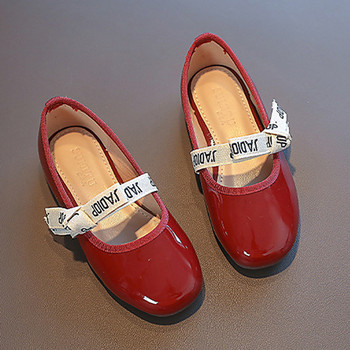 Νέο Boat Red Pateat δερμάτινα παπούτσια για κορίτσια Elementary slip-on flats παπούτσια για το σχολείο για κορίτσια French Princess Girl Shoe Elementary