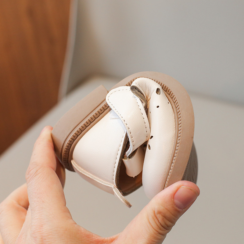 Обувки Unishuni с T-каишка Mary Jane за бебета и момичета Деца с вдлъбнати ретро нехлъзгащи се обувки Princess Beige Brown Dres Shoes 21-30