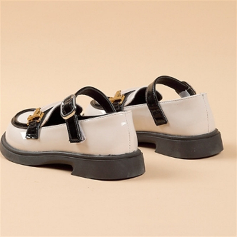 Кожени обувки за момичета лято 2023 г. Нови модерни и модерни детски обувки за принцеси, големи деца Британски стил Малки момичета