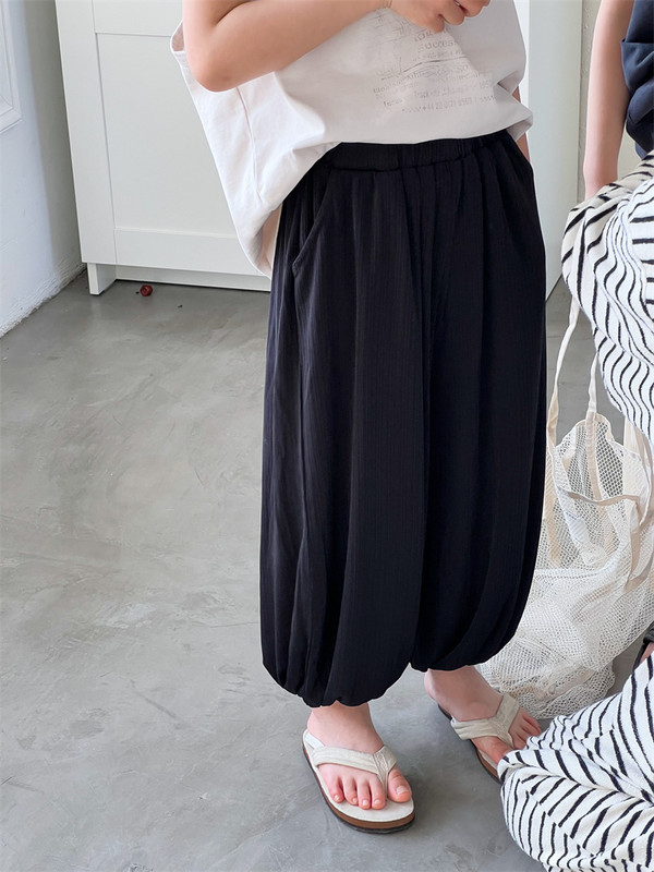 Детско облекло Детски едноцветни семпли панталони 2024 Летни нови панталони против комари Момчета и момичета Свободни тънки дишащи панталони