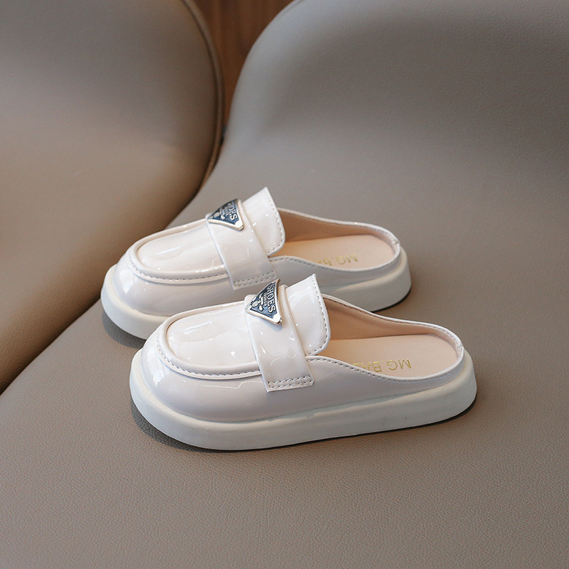Пролет-лято Детски кожени обувки със затворени пръсти Модни мокасини Принцеса Плъзгащи се плътни получехли Мека подметка Неплъзгащи се обувки за момичета