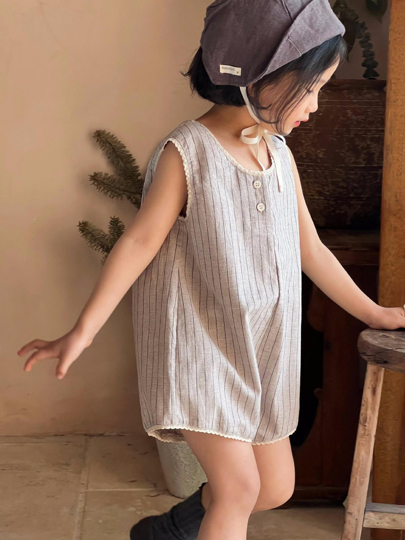 Детски гащеризон Корейски детски облекла 2024 г. Нови детски панталони за момичета Къси панталони на райета Дантелен гащеризон Дрехи