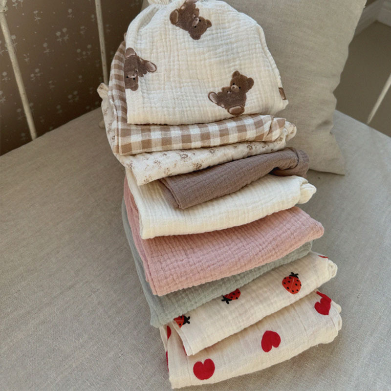 Летни нови бебешки панталони Корейски детски пролетни органични памучни свободни панталони с флорални щампи с тигрова мечка Панталони с фенери за момчета и момичета