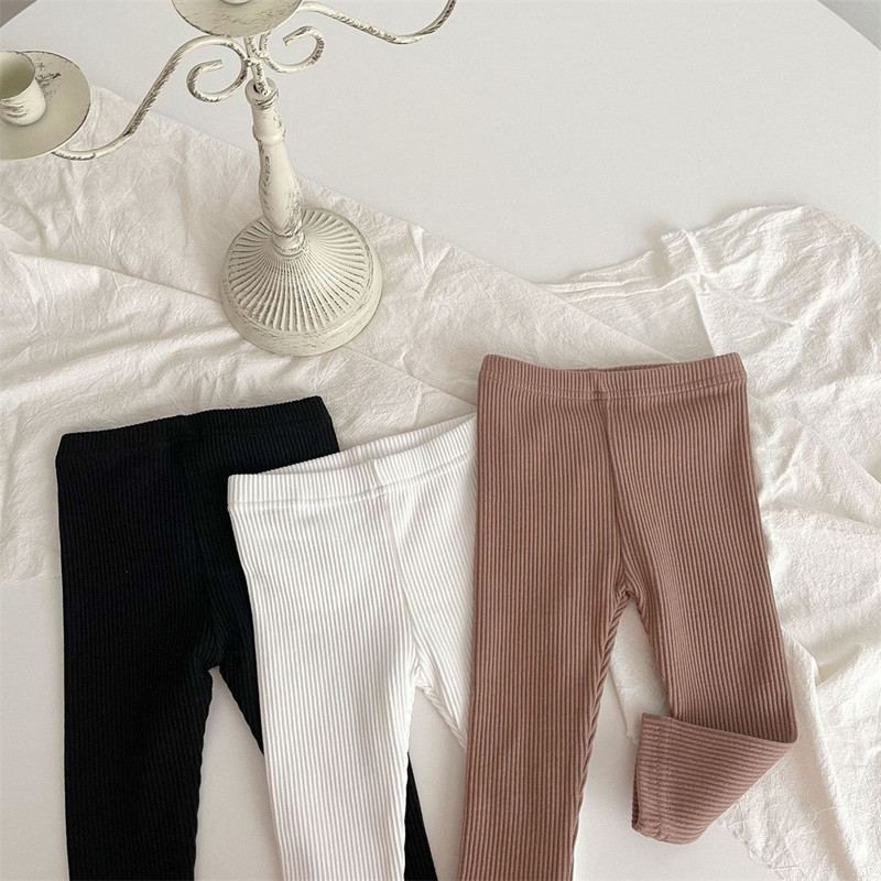 Пролет Есен Нови бебешки плътни клинове Памучни тесни панталони за бебета Момче Прохождащо дете Панталони с оребрения Детски дрехи Ежедневни панталони за момичета