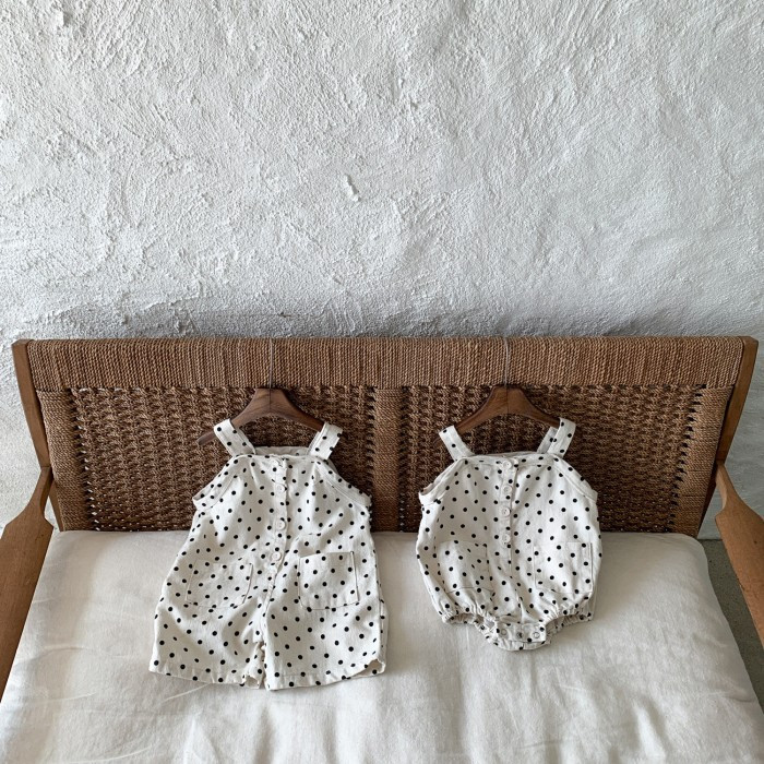 2023 Летни нови детски дънкови гащеризони Сладък щампа на точки Бебешки гащеризон без ръкави Свободни ежедневни панталони за бебета Детски панталони с лигавник