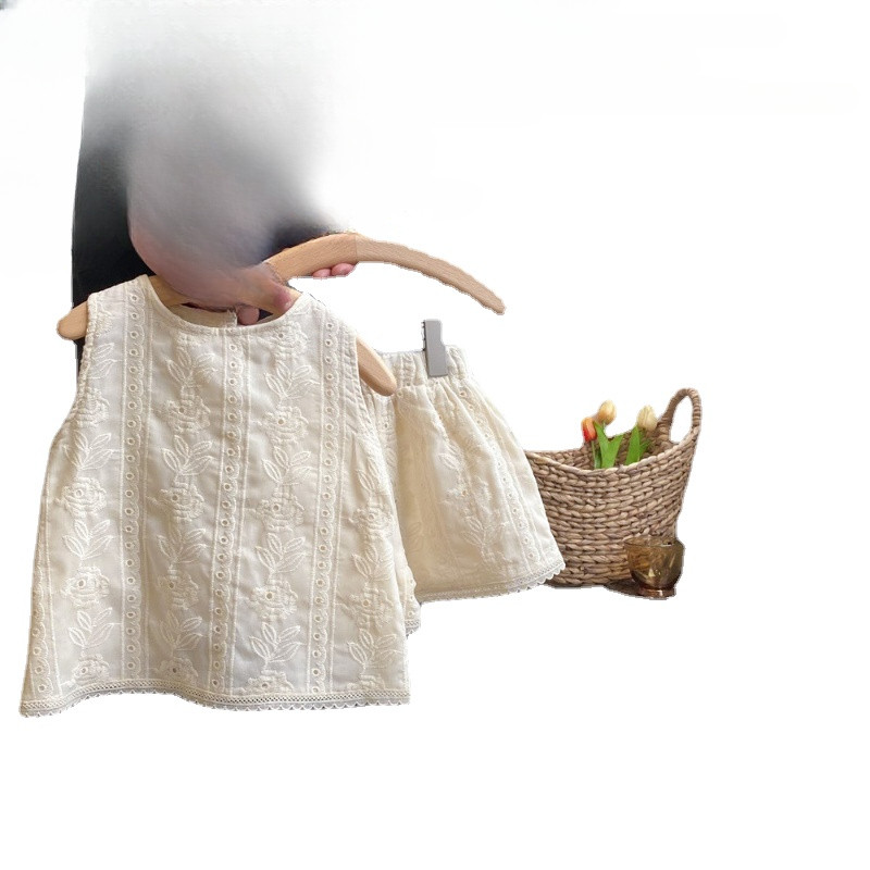 Костюм за момичета, лято, ново момиче, корейска дантелена жилетка + къси панталони, едноцветен сладък комплект от две части, детски дрехи за момичета