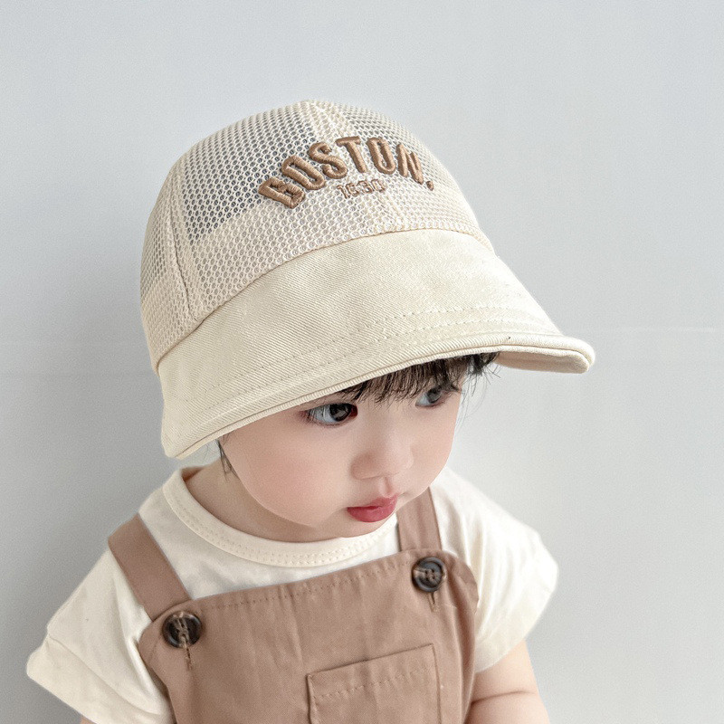 Нови летни бебешки слънчеви шапки Прохождащи деца Бейзболна шапка за пътуване Момчета Шапка с козирка Външна мрежеста шапка за деца и момичета Слънцезащитна шапка