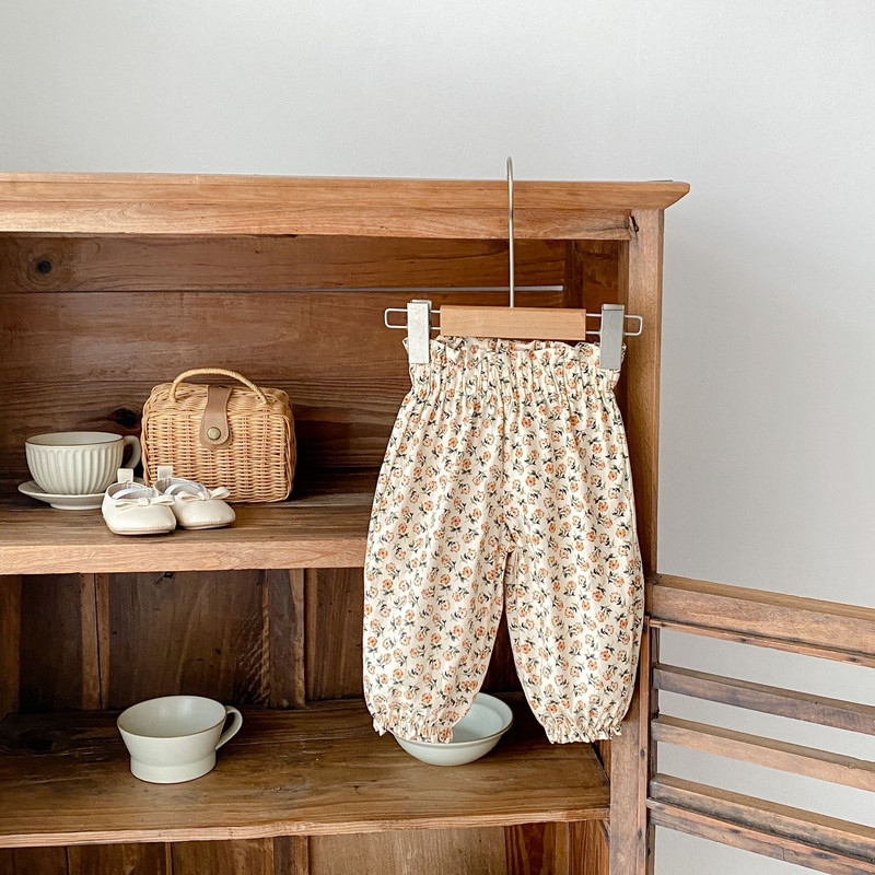 Beebitüdrukute jooksupüksid 2024 suvised väikesed lillelised sääsetõrjepüksid imikutele tüdrukutele Musliintrükiga väikelaste tüdrukute püksid