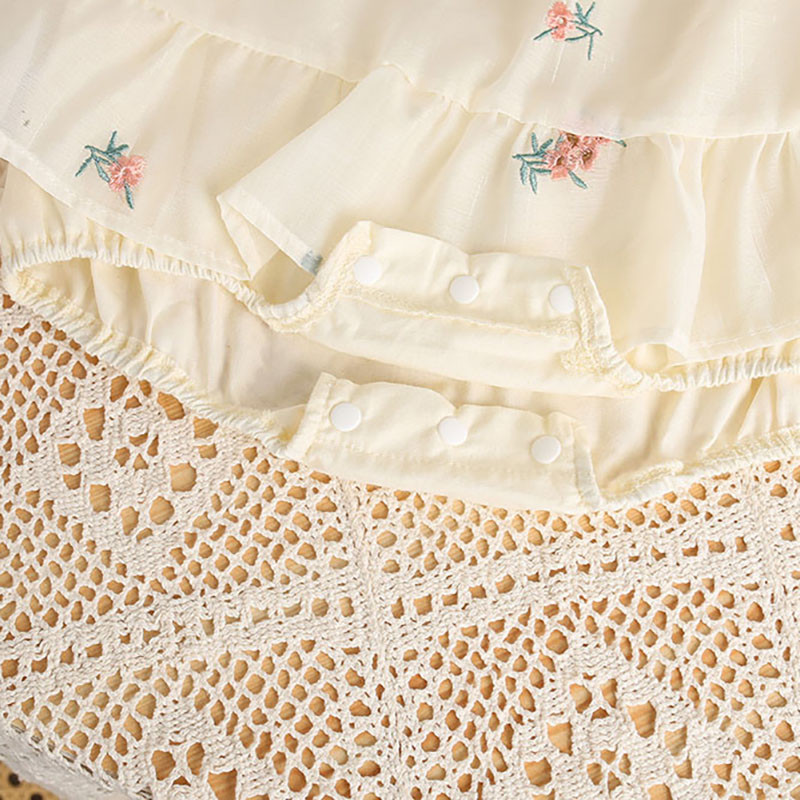Ново лятно облекло за бебета и момичета Сладко боди с прашка на цветя с шапка за новородено 100 дни Тънка рокля от една част