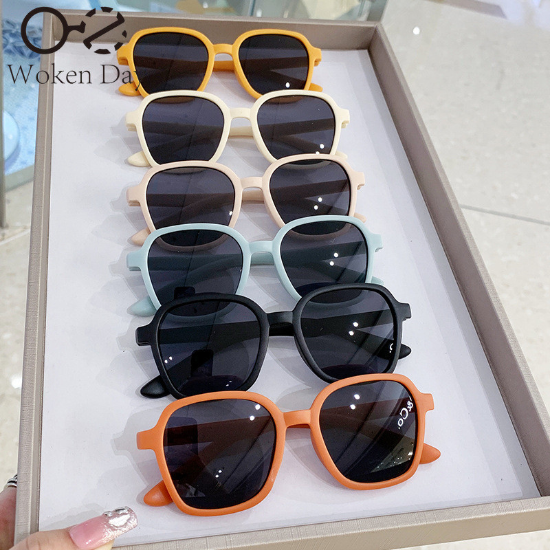 Uus mood Laste päikeseprillid Ruudukujulised Laste Päikeseprillid Poiss Tüdruk Stiilsed Prillid Baby Student Prillid Peokrillid UV400