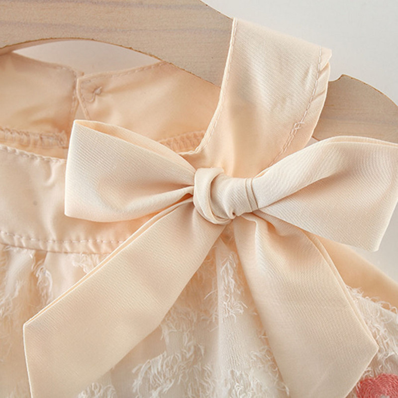 Nyári új kislány ruha pöttyös kis repülő ujjú tulipános hímzés bolyhos ruha Könnyű hercegnő ruha