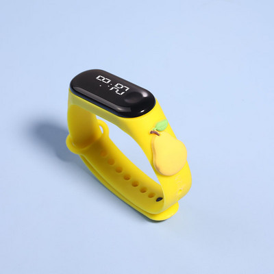 Divat Gyermek Elektronikus karóra Világító LED Gyümölcs Sport Karkötő Lány Fiú Órák Elektronikus Szilikon Karóra Gyerekeknek