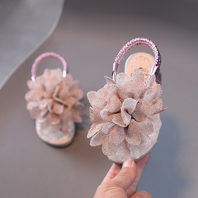 Tüdrukute sandaalid 2024 Suvised uued Bohemian Flower Baby kingad Moodsad pehme tallaga tudengisussid