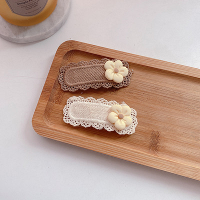 2 DB/Szett Aranyos kötött hajtűk Lányoknak Rajzfilm Virágok Csíkcsomó Dekoratív Hajkapcsok Gyermek BB Clipek Hajkiegészítők