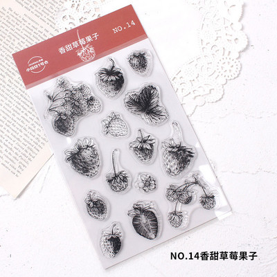 A napi használatú számokhoz akril fogantyúkkal, a diákszámlákhoz készült dekoratív bélyegzők pedig scrapbookozáshoz használhatók