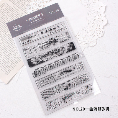 A napi használatú számokhoz akril fogantyúkkal, a diákszámlákhoz készült dekoratív bélyegzők pedig scrapbookozáshoz használhatók