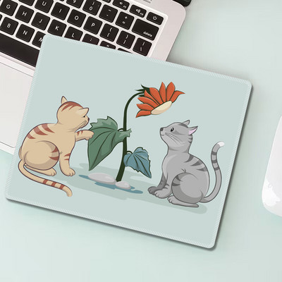 Egérpad Aranyos rajzfilm egérpad Kawaii asztali kiegészítők Kis pad játékasztalhoz Csúszásgátlók Egér Overlock párnázat