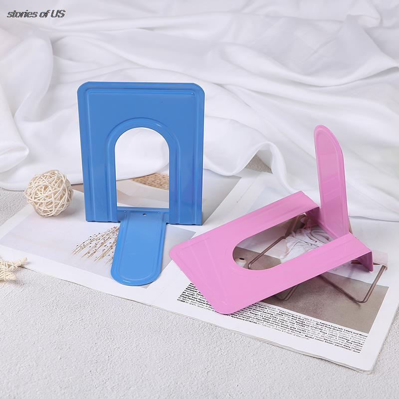 2db Színes, nagy teherbírású fém könyvvégek, levélstílusú, irodai írószerek