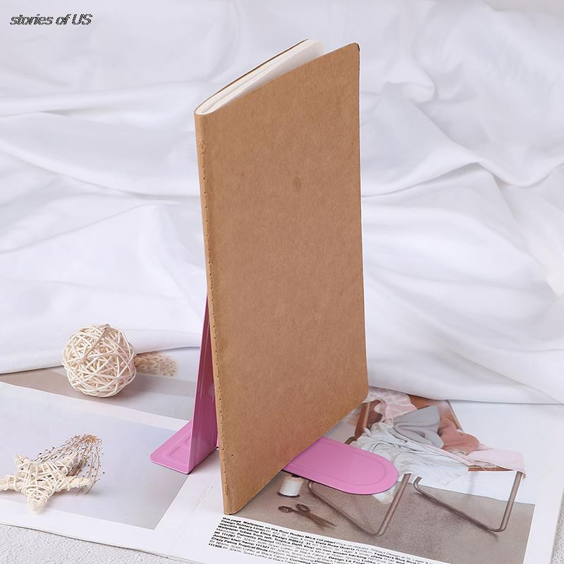 2db Színes, nagy teherbírású fém könyvvégek, levélstílusú, irodai írószerek