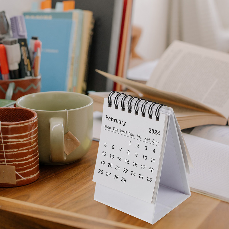 Stalinis stalinis stalviršis 2025 m. kalendorius namų stalinis kalendorius 2025 m. stalo kalendorius Kūrybinis kalendoriaus dekoras, skirtas stalo namų dekoravimui