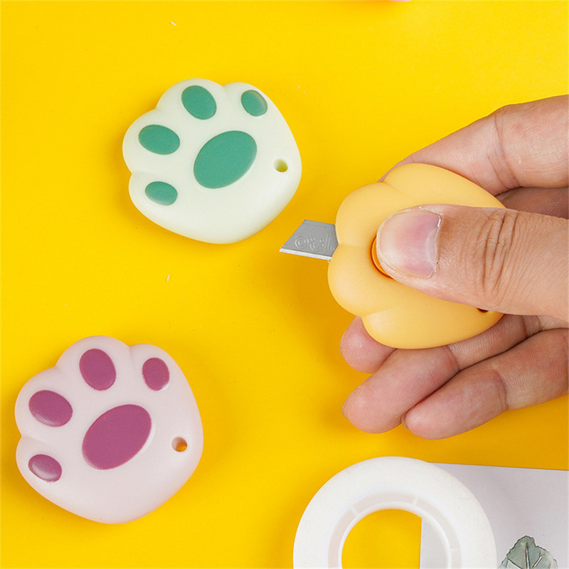 1 kom. Rezač za papir sa slatkim crtanim crtanim mačjim kandžama, pomoćni noževi, pisaći pribor za školu, ured, otvarač za kućnu kutiju, nož za kuverte