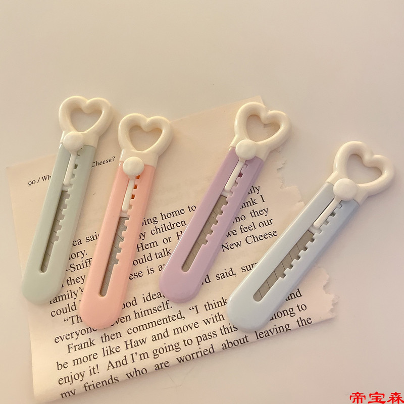 Mini Pocket Love Heart Art Utility Knife Express Box Knife DIY Paper Cutter Craft Wrapping Tools Blade Kawaii Канцеларски материали
