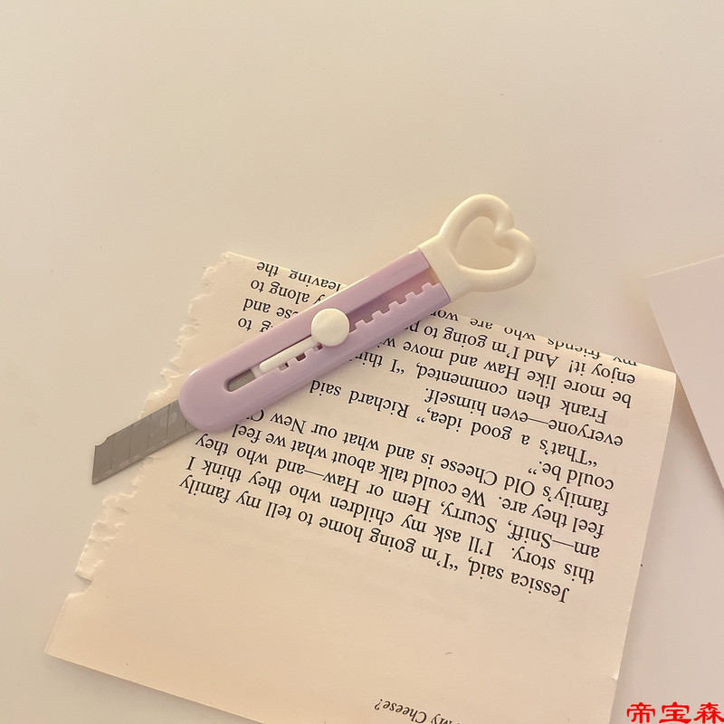 Mini Pocket Love Heart Art Utility Knife Express Box Knife DIY Paper Cutter Craft Wrapping Tools Blade Kawaii Канцеларски материали
