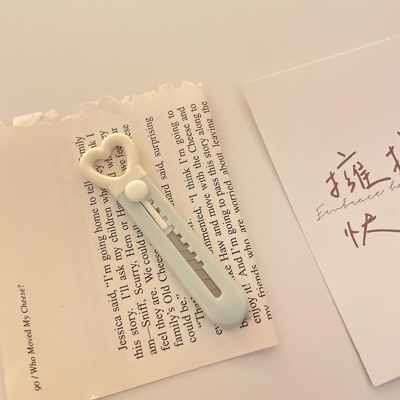 Mini Pocket Love Heart Art Utility Knife Express Box Knife DIY Paper Cutter Craft Wrapping Tools Blade Kawaii Канцеларски материали