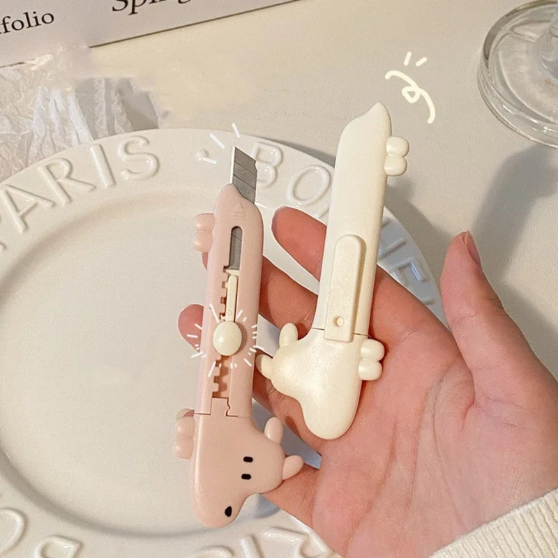 1PC Cute Puppy Cutter Utility Knife Πλαστικό Μικρό και Συμπαγές Κοφτερό αναδιπλούμενο Εργαλείο κοπής χαρτιού ανοιχτήρι κουτιού ανοίγματος γραμμάτων