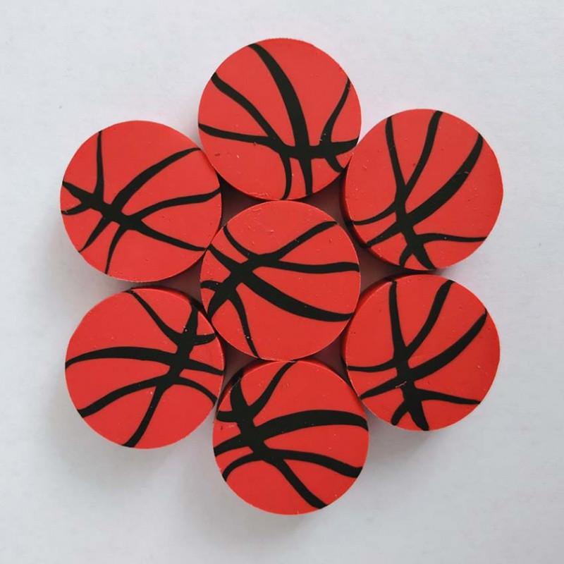 Új stílusú 5 db/tétel Football Radír Gomas De Borrar Gumi Kawaii Írószer kellékek Kosárlabda Fournitures Scolaires Gomme